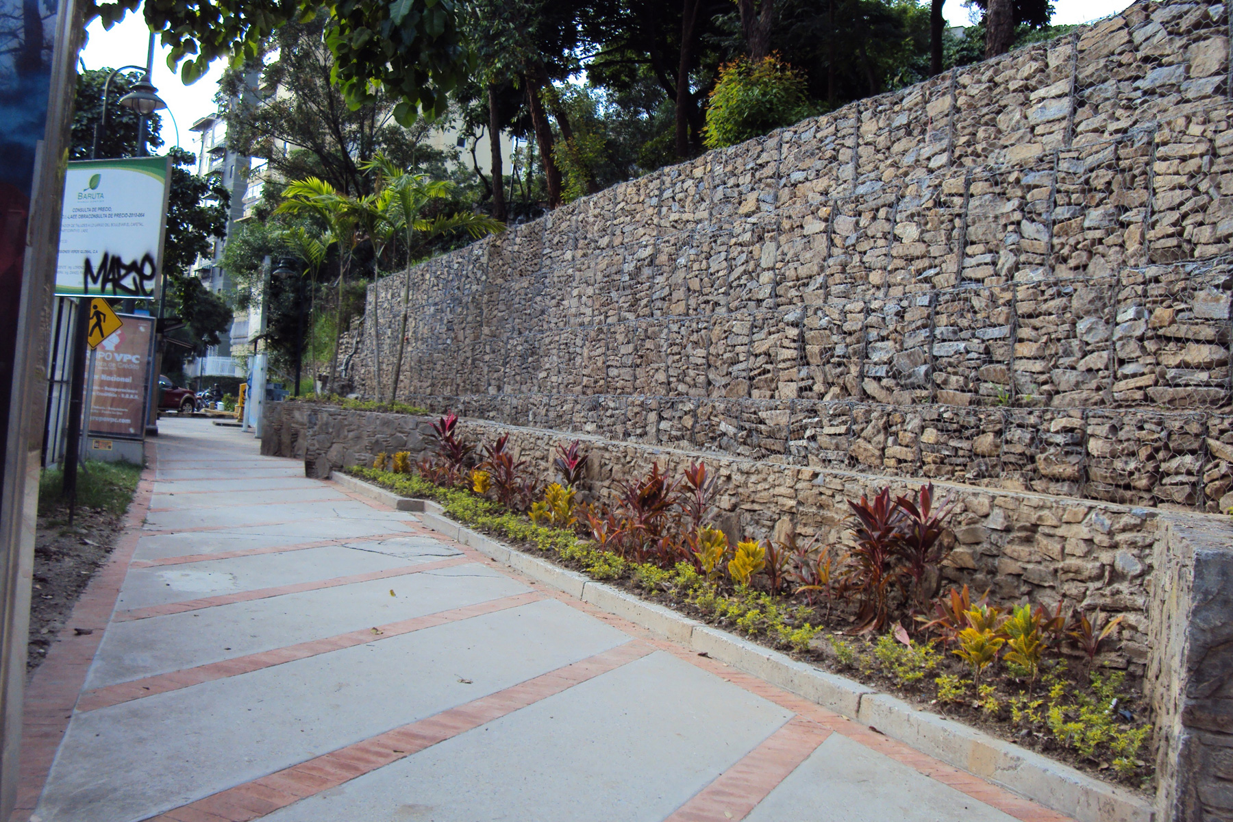 Aceras y Caminerias
